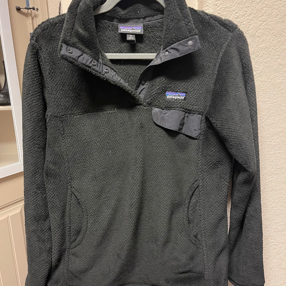 Patagonia Women's Re-Tool Snap-T® Fleece Pullover, Size Medium, Black